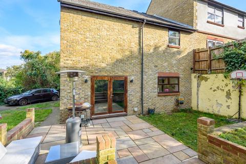 26 Croftongate Way, London, SE4 2DL