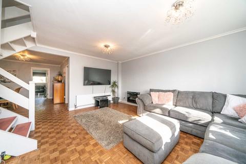 10 Sidford Close, Hemel Hempstead, HP1 2LF