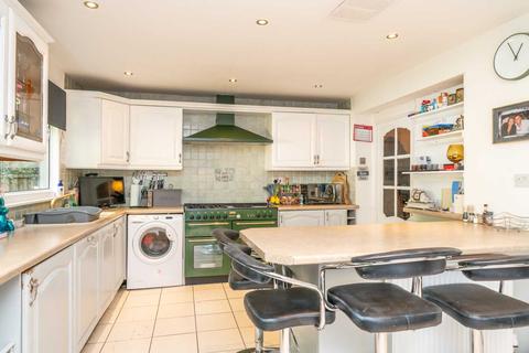 10 Sidford Close, Hemel Hempstead, HP1 2LF