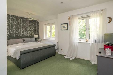 10 Sidford Close, Hemel Hempstead, HP1 2LF