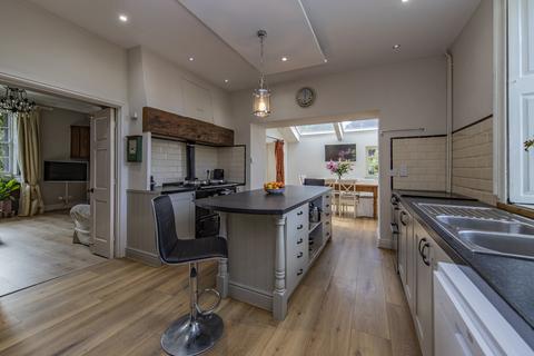 6 bedroom character property to rent - Ovington NE42