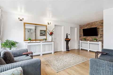 4 bedroom detached house to rent, Agincourt Road, South End Green, London