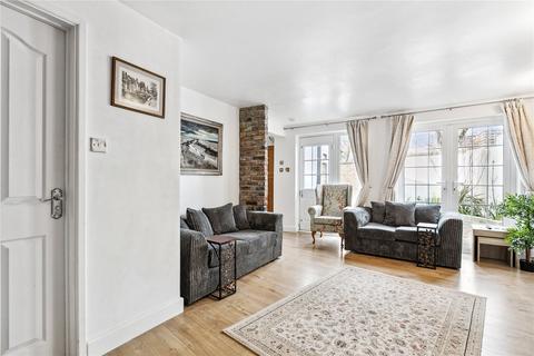4 bedroom detached house to rent, Agincourt Road, South End Green, London