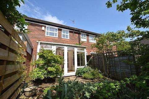 2 bedroom house to rent, Douglas Villas, Gilesgate, Durham, DH1