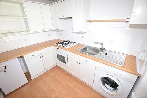 2 bedroom house to rent, Douglas Villas, Gilesgate, Durham, DH1
