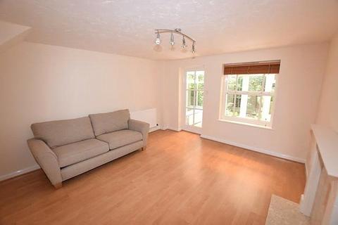 2 bedroom house to rent, Douglas Villas, Gilesgate, Durham, DH1