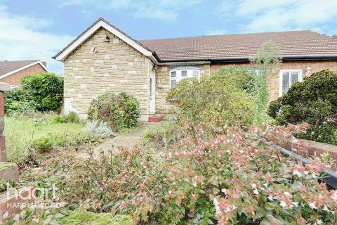 20 Chelsworth Drive, Romford, RM3 0ES