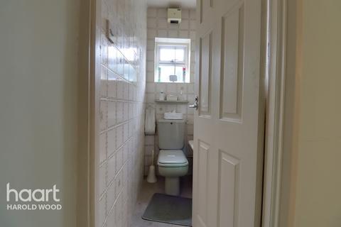 20 Chelsworth Drive, Romford, RM3 0ES