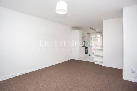 33 Caravel Close, London, E14 8PD
