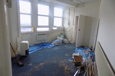 2 bedroom flat for sale - Ynys Street, Port Talbot, Neath Port Talbot. SA13 1YW