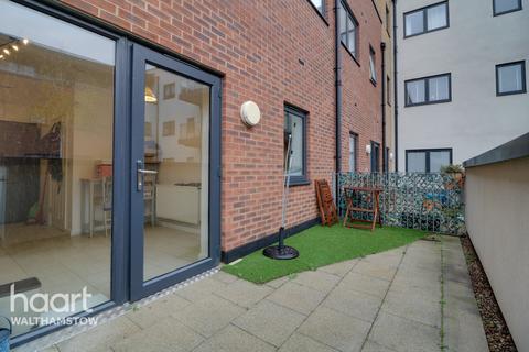 11 Beaumans Drive, London, E17 5FQ