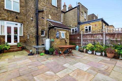 84 Semley Road, London, SW16 4PJ