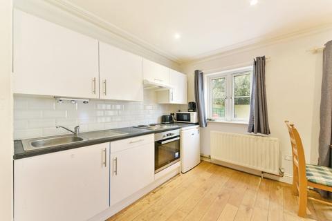 6b Broomfield Place, London, W13 9LB