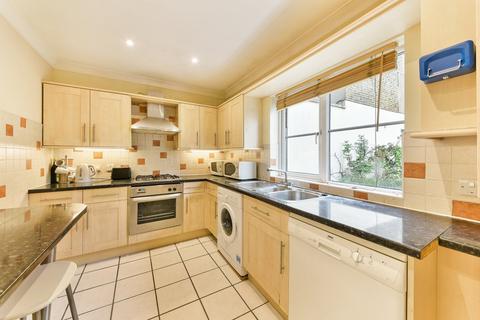 6b Broomfield Place, London, W13 9LB