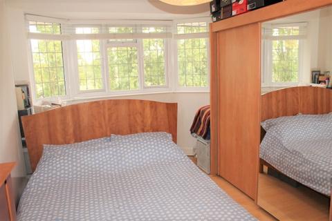 276 Verdant Lane, London, SE6 1TW