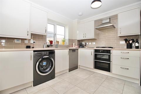 31 Roe Deer Drive, Capel St Mary, Ipswich, IP9 2LN