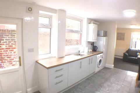 6 bedroom house share to rent, Lidderdale Road