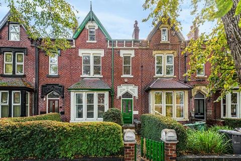 174 Harehills Avenue, Leeds, LS8 4ET