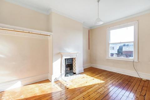 174 Harehills Avenue, Leeds, LS8 4ET