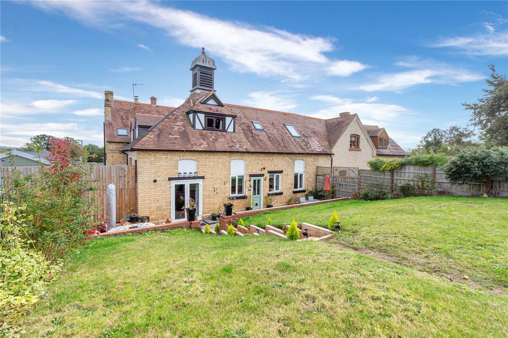 Upton Road, Callow End, Worcester, WR2 3 bed barn conversion £375,000