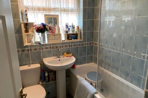 46 Brookfield Road, Northampton, NN2 7LP