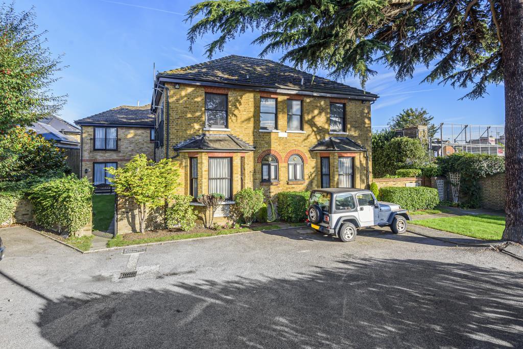 Sunbury On Thames Surrey TW16 1 Bed Apartment 950 Pcm 219 Pw sunbury-on-thames-surrey-tw16-1-bed-apartment-950-pcm-219-pw