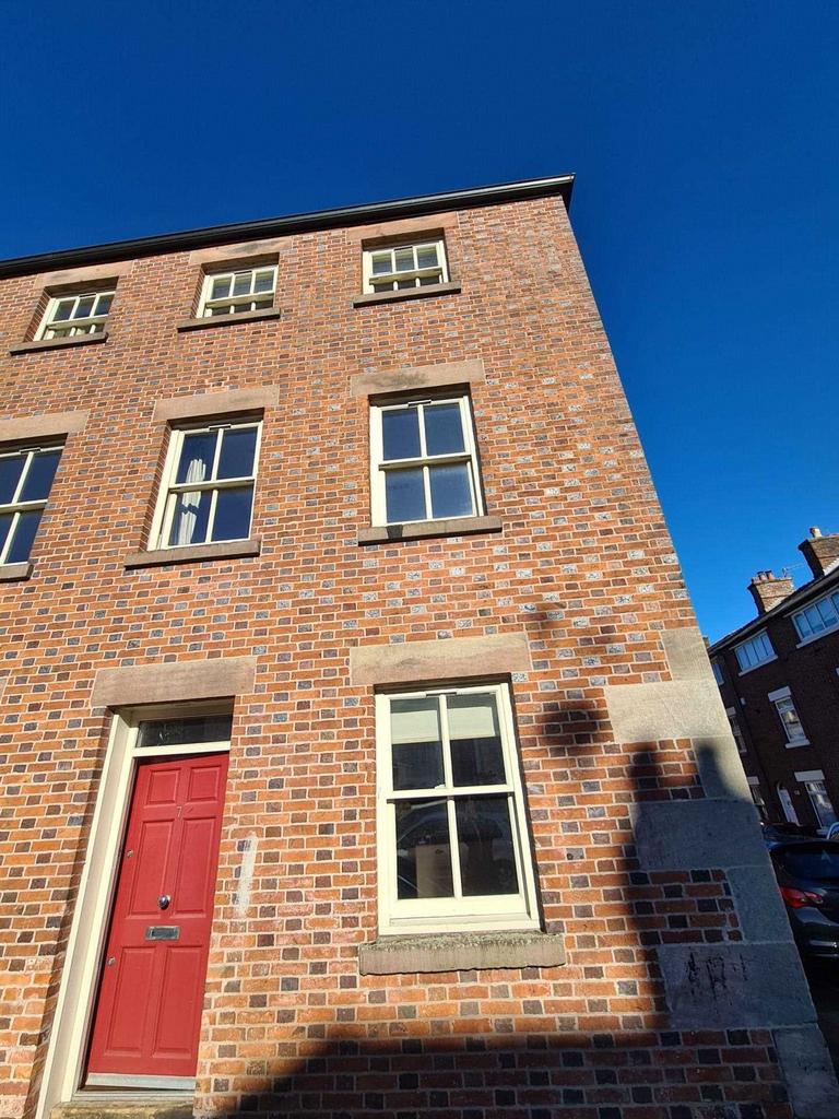 Albion Mill, Alsop Street, Leek 2 bed terraced house £645 pcm (£149 pw)