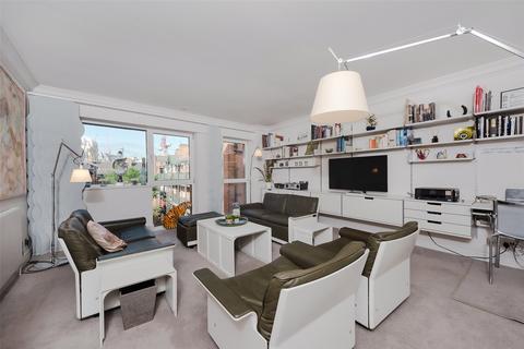 Flat 17, Charter House Crown Court, London, WC2B 5EX