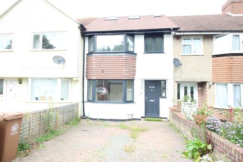 67 Dorchester Road, Worcester Park, KT4 8NW