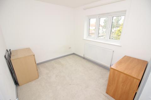 67 Dorchester Road, Worcester Park, KT4 8NW