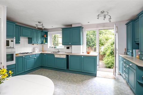 14 Honeysuckle Close, Badger Farm, Winchester, SO22 4QQ