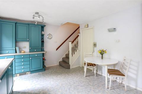 14 Honeysuckle Close, Badger Farm, Winchester, SO22 4QQ