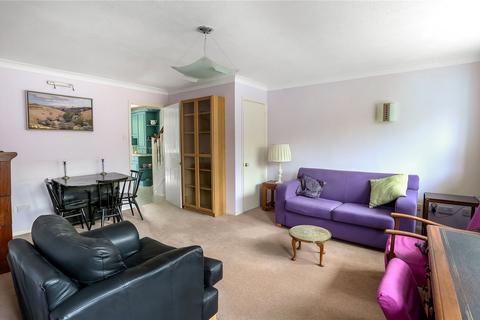 14 Honeysuckle Close, Badger Farm, Winchester, SO22 4QQ