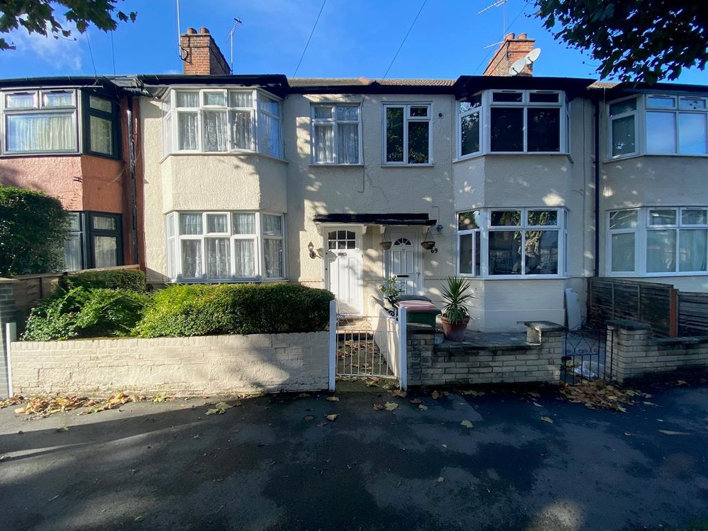 Gainsborough Avenue, London E12 2 bed terraced house £375,000