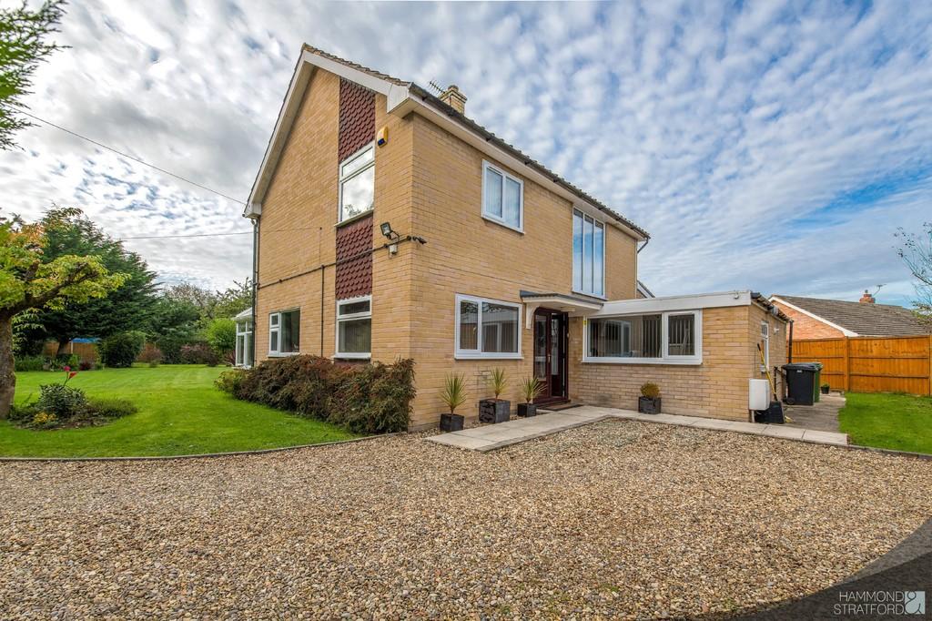 Cedar Road, Hethersett 4 bed detached house for sale £750,000