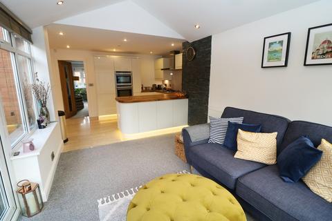 47 Aldershaws, Shirley, Solihull, B90 1SQ