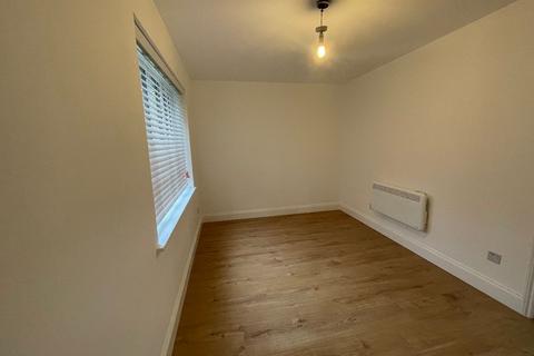 1 bedroom flat to rent, Chalkstone Close, Welling