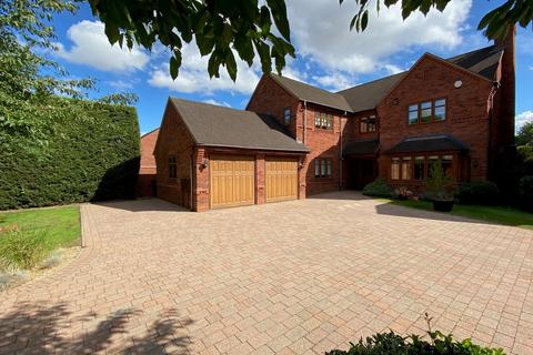 Shortbutts Close, Lichfield