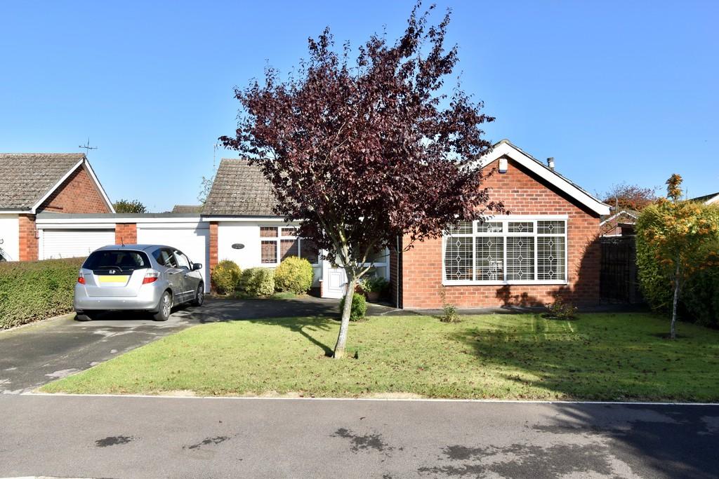 Parkside, Nettleham 3 bed detached bungalow £350,000