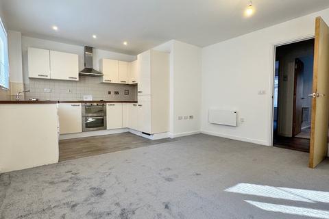 2 bedroom flat to rent, Willow Grange, Lockhart road, Watford