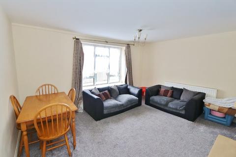 142 Highfield Road, Romford, RM5 3AG