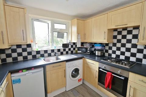 142 Highfield Road, Romford, RM5 3AG