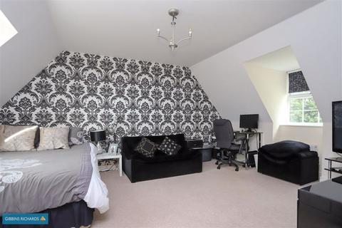 49 Collett Road, Norton Fitzwarren, Taunton, TA2 6DB