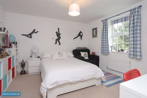 49 Collett Road, Norton Fitzwarren, Taunton, TA2 6DB
