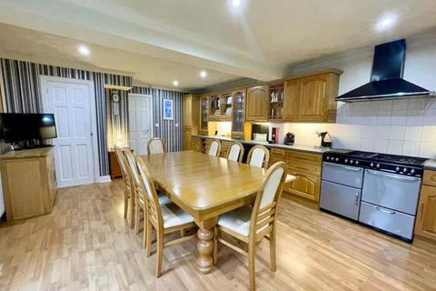 4 bedroom detached house for sale, Little Sutton Lane, Four Oaks, Sutton Coldfield, B75 6SW