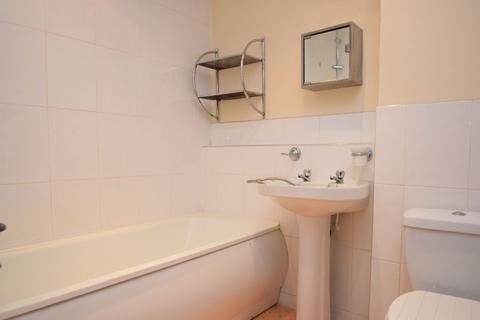 28 Achilles Close, Walsall, WS6 6JW