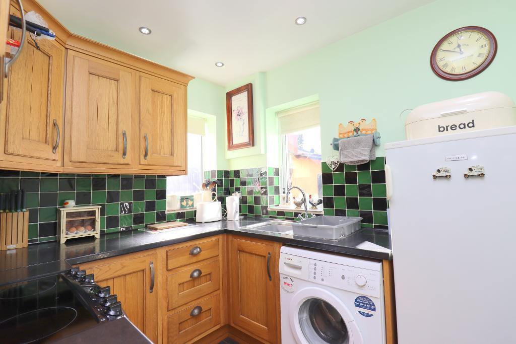 Harlington Road, Sharpenhoe... 2 bed semidetached house £400,000