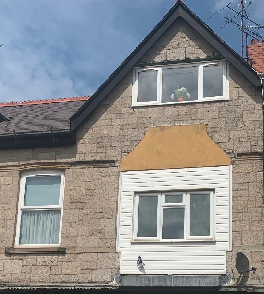 Abergele Road, Old Colwyn, Conwy... Shop £225,000