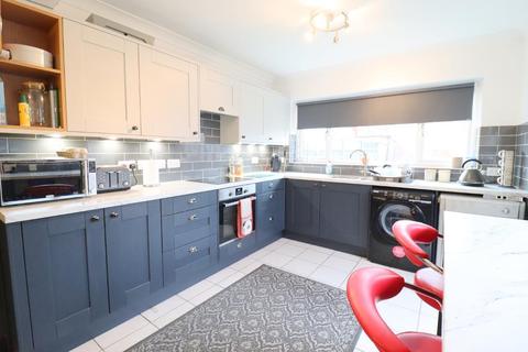 23 West Way, Luton, LU2 8DZ