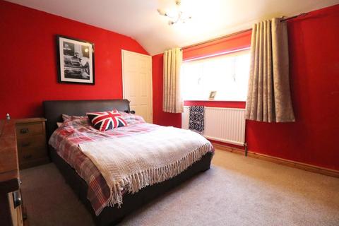 23 West Way, Luton, LU2 8DZ